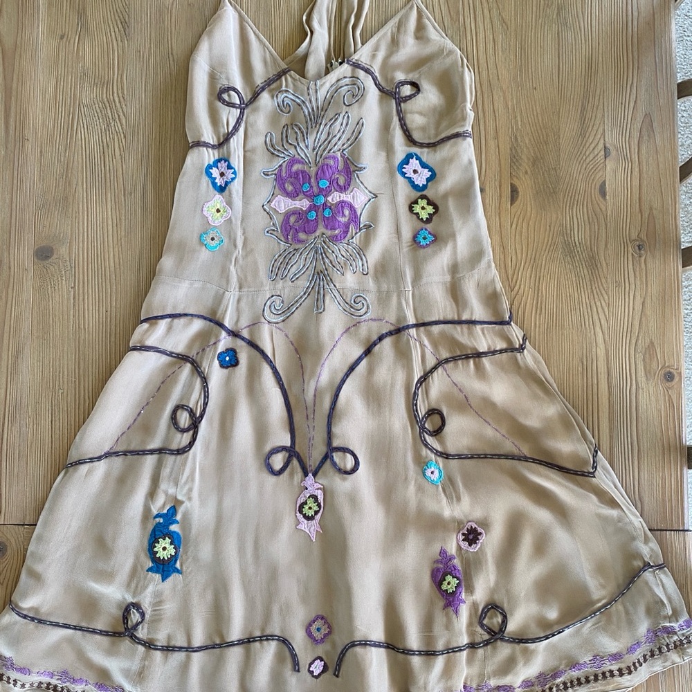 David Britton Beige Embroidered Floral Dress with Purple Accents size large